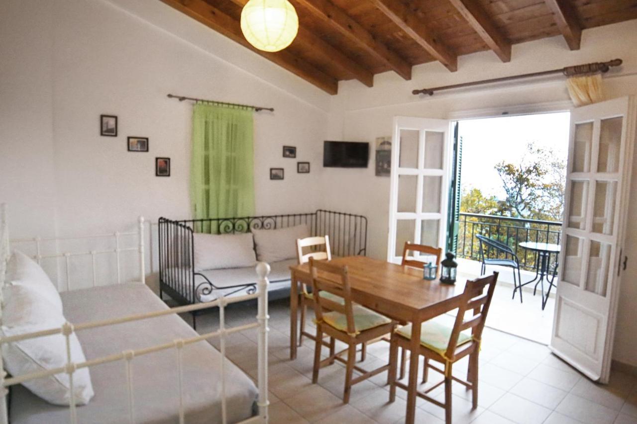 Studios Argyri Agios Kirykos  Exterior photo